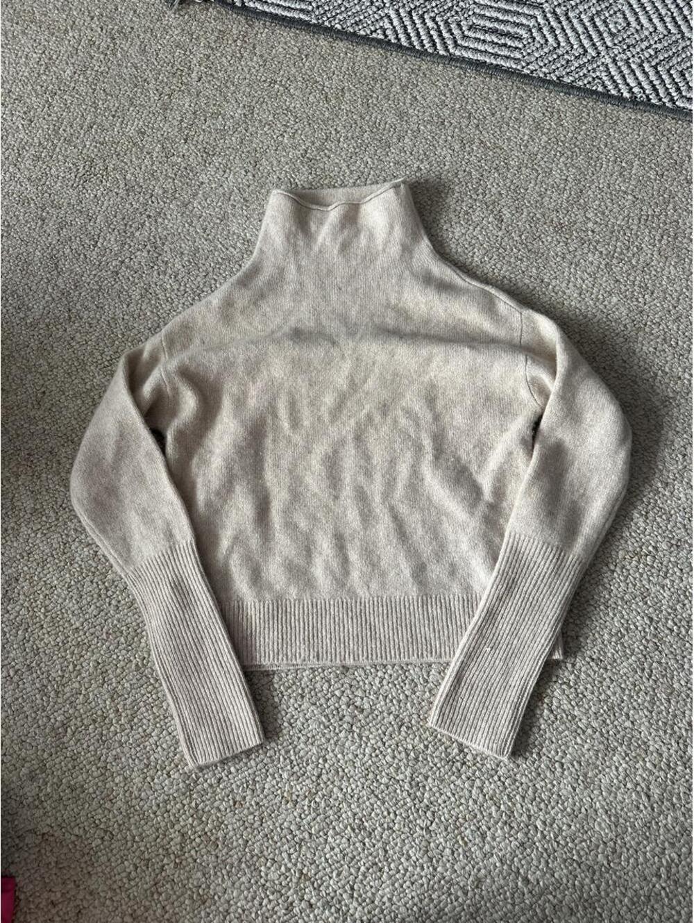 Wilfred by aritzia cashmere mock neck sweater